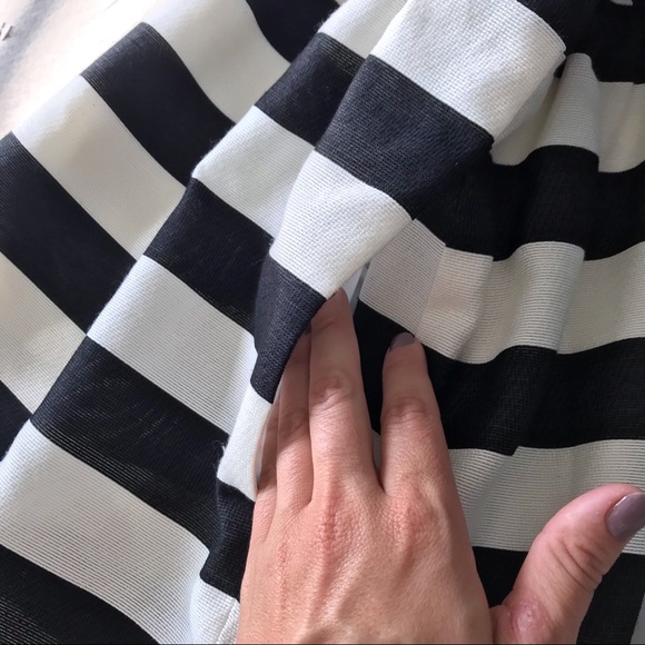 LOFT | Black & White Striped Mini Dress w/Pockets - Picture 3 of 4